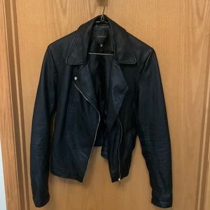 Dynamite black leather jacket!